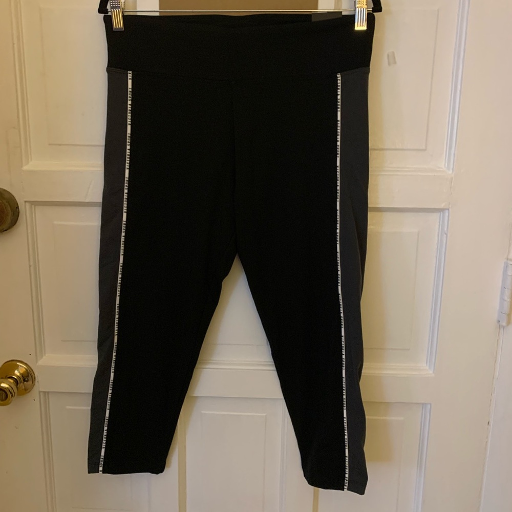 Victoria Sport Elegant Black Cropped Pants with Gray Stripes L